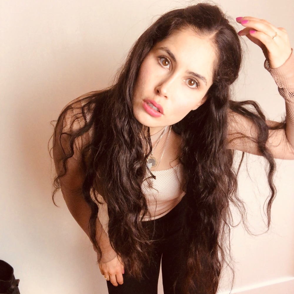 Meet your Posher, Eleanor